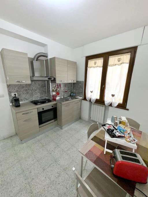 Romafatata: Intero Appartamento Buitenkant foto